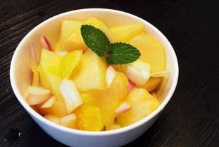 哈密瓜怎么剥皮吃