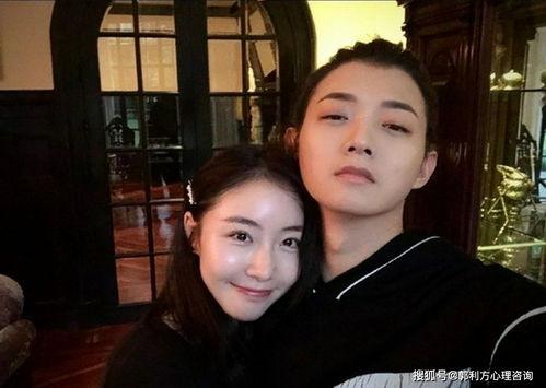 男子吃瓜反转事件,反转背后的真相揭秘