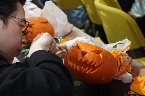 吃瓜群众大战视频,网络视频中的全民狂欢与争议