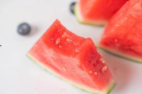 颜值总会吃瓜,揭秘“吃瓜群众”的颜值偏好之谜