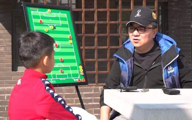 董路 吃瓜群众,揭秘“吃瓜群众”背后的社会现象