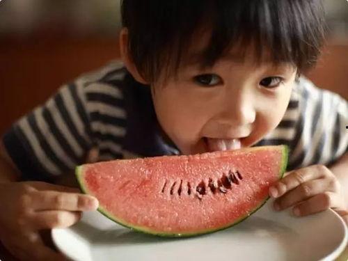 周八吃瓜,揭秘娱乐圈那些不为人知的幕后故事