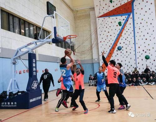 打篮球吃瓜群众,吃瓜群众的热议瞬间