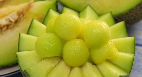 心田吃瓜,揭秘娱乐圈背后的甜蜜与苦涩