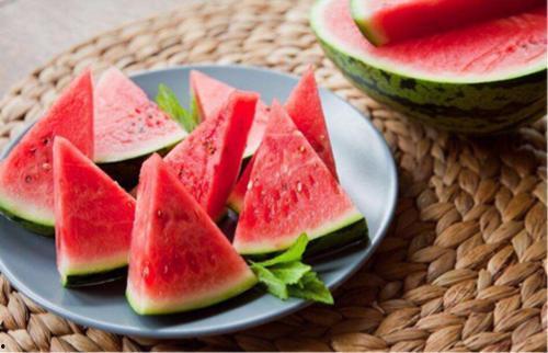 吃瓜千万粉丝,千万粉丝见证的吃瓜传奇