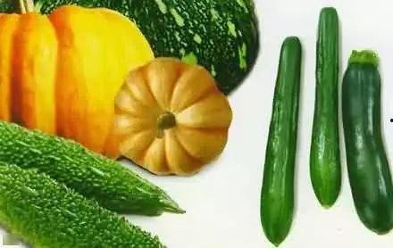 东市场吃瓜,探寻老街美食风情