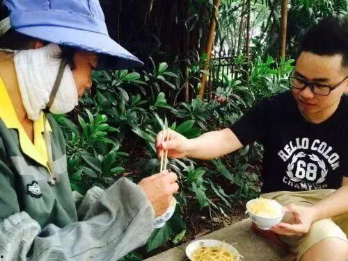 庄河小伙吃瓜事件,一场网络舆论的风暴与反思